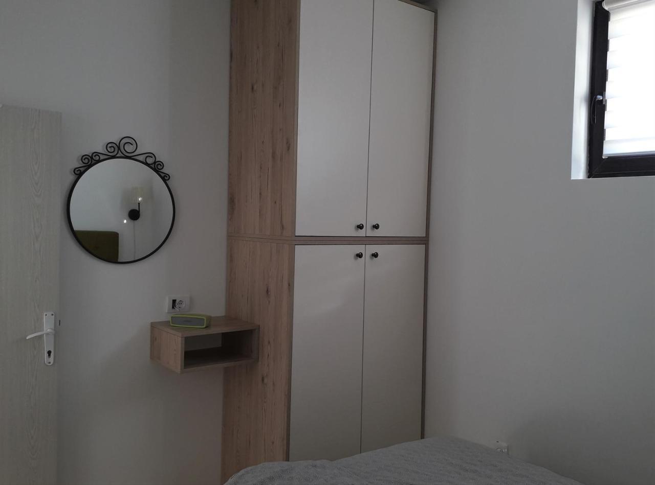 Apartment D52 Dvori
